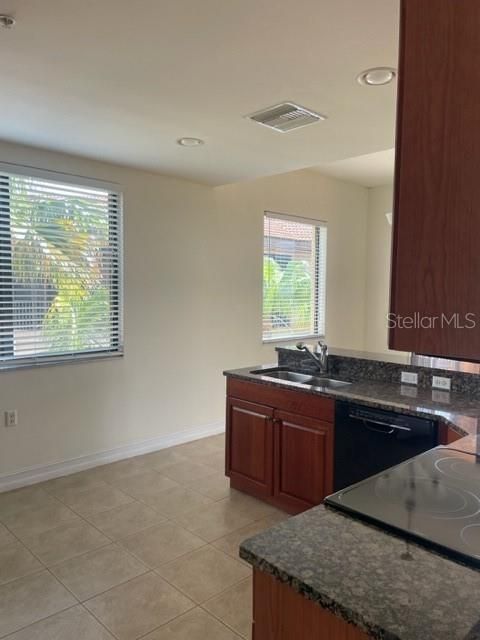 For Rent: $2,400 (2 beds, 2 baths, 1803 Square Feet)