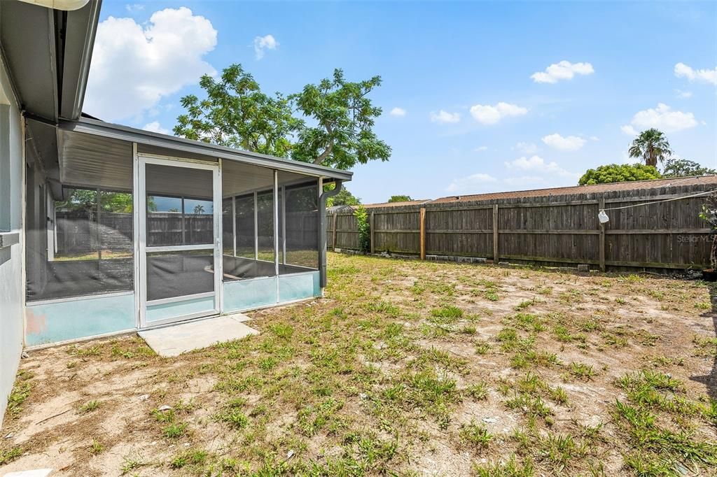 For Sale: $269,990 (2 beds, 2 baths, 1144 Square Feet)