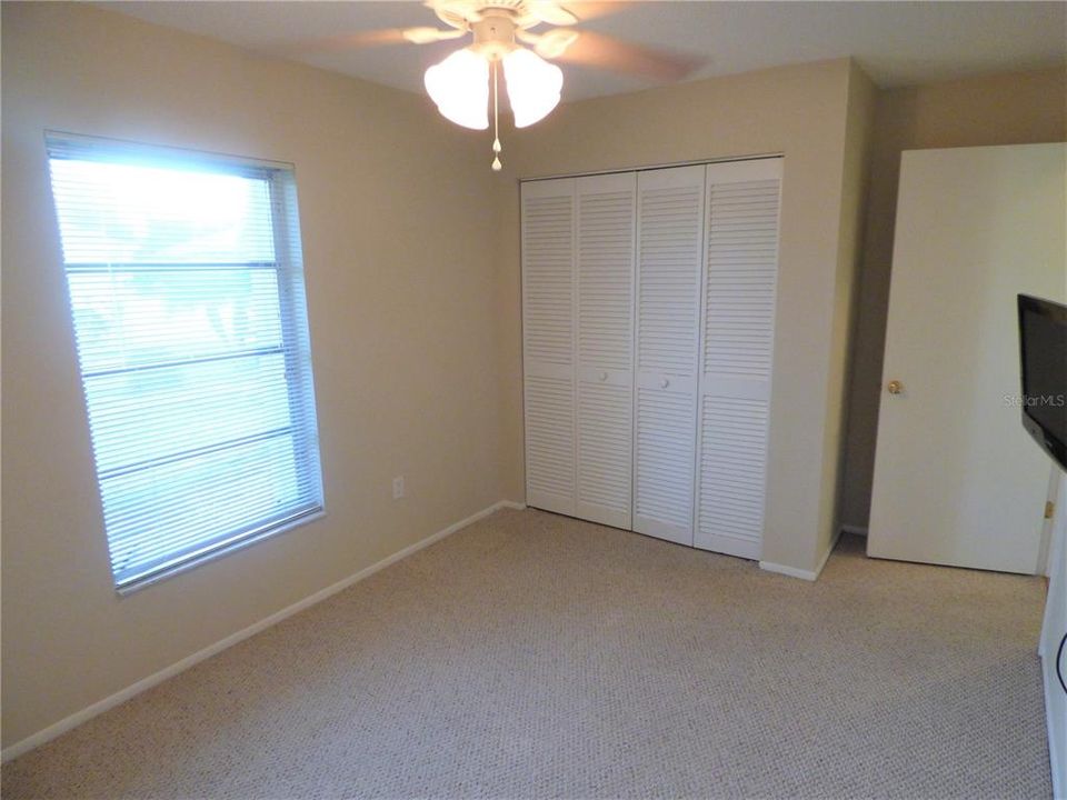 For Rent: $1,700 (3 beds, 2 baths, 1225 Square Feet)