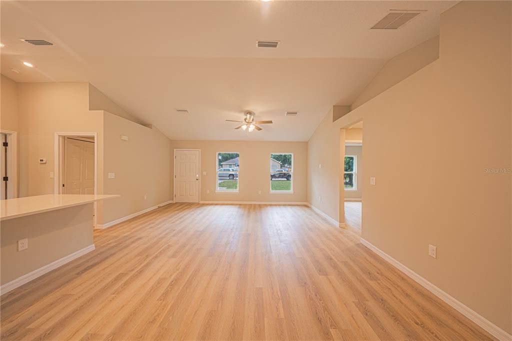 OPEN FLOOR PLAN