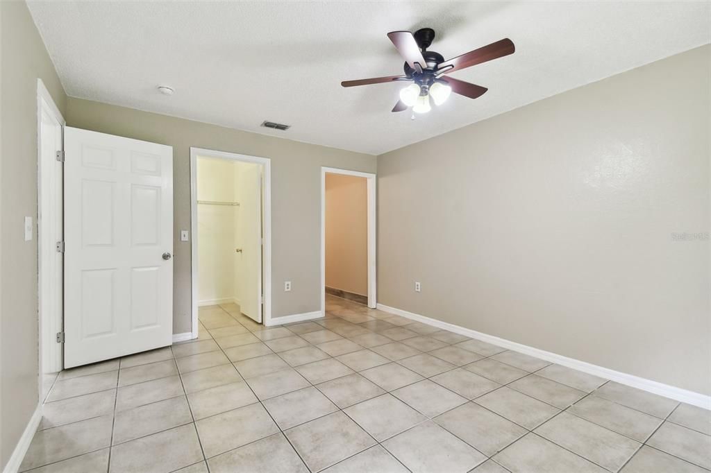 For Sale: $259,000 (3 beds, 2 baths, 1365 Square Feet)