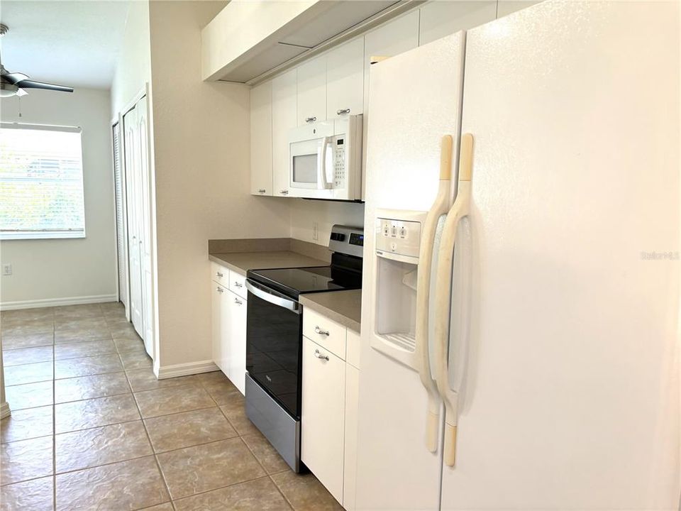 For Rent: $1,575 (2 beds, 1 baths, 1128 Square Feet)