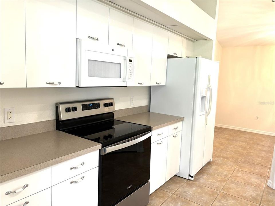 For Rent: $1,575 (2 beds, 1 baths, 1128 Square Feet)