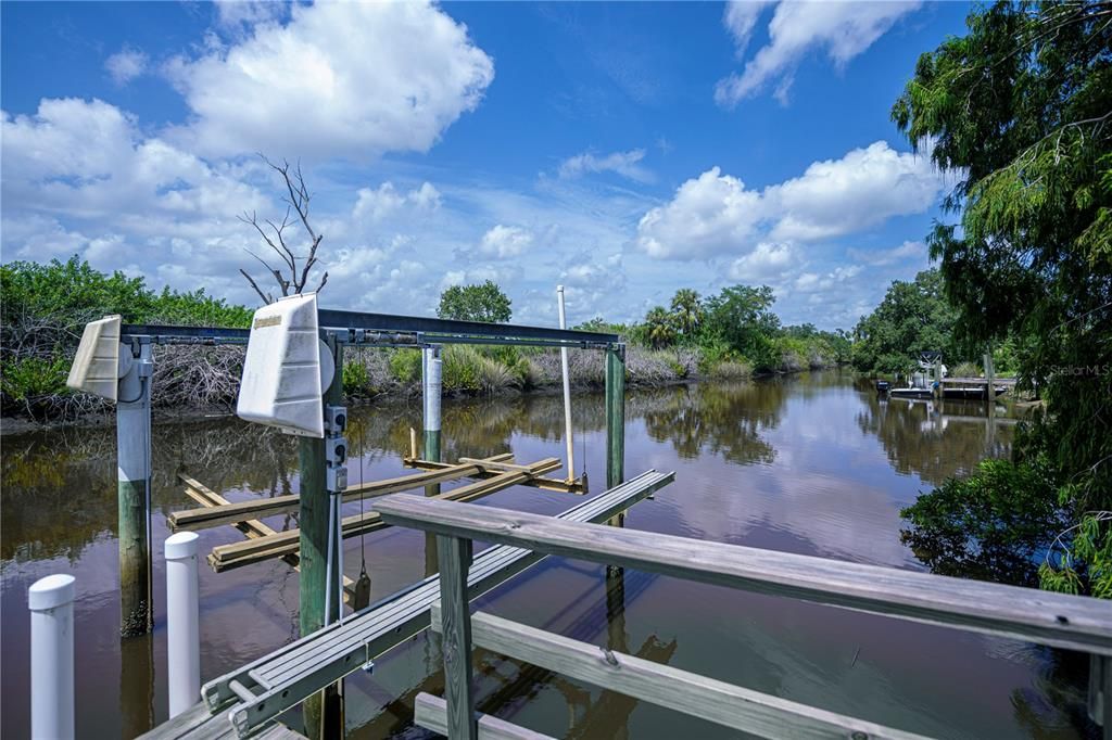 your 25,000 lb boat lift