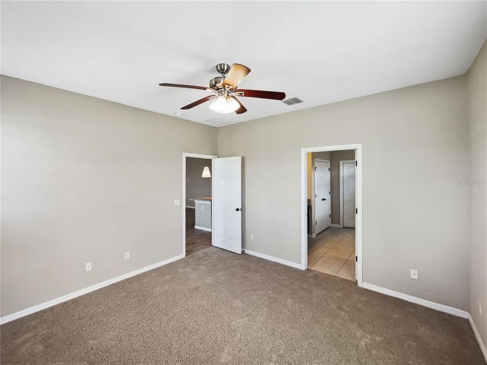 For Sale: $335,000 (3 beds, 2 baths, 1600 Square Feet)