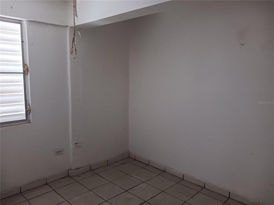 En Venta: $126,000 (5 camas, 2 baños, 1800 Pies cuadrados)