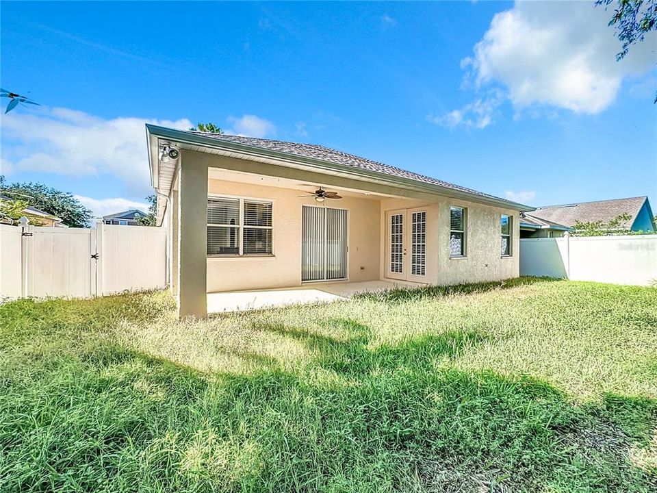 For Sale: $375,000 (3 beds, 2 baths, 2062 Square Feet)