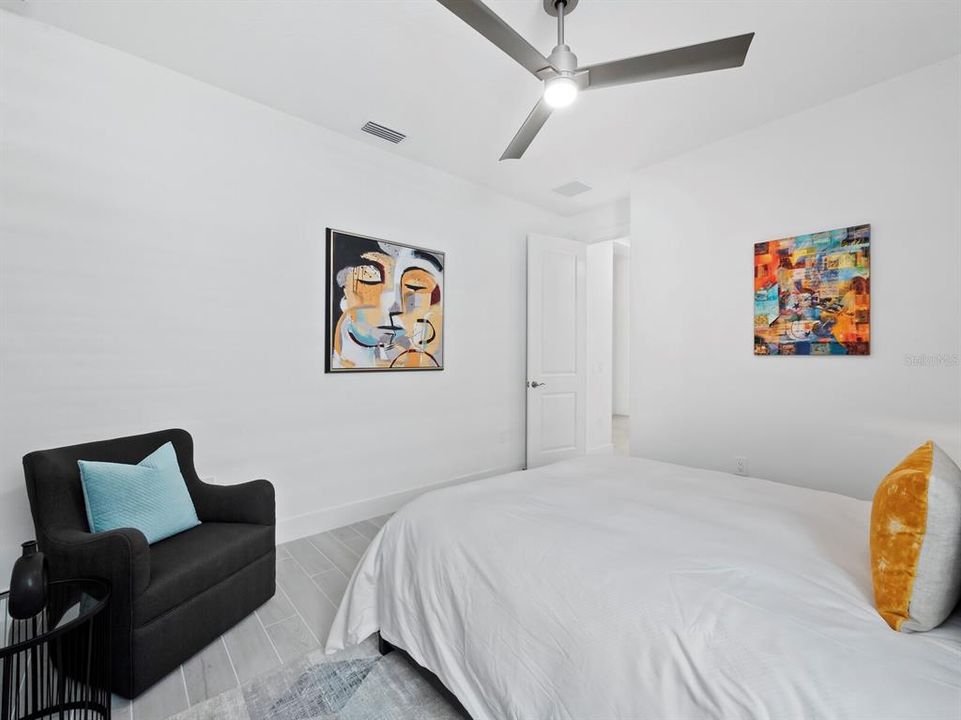 For Sale: $1,195,000 (2 beds, 2 baths, 2135 Square Feet)