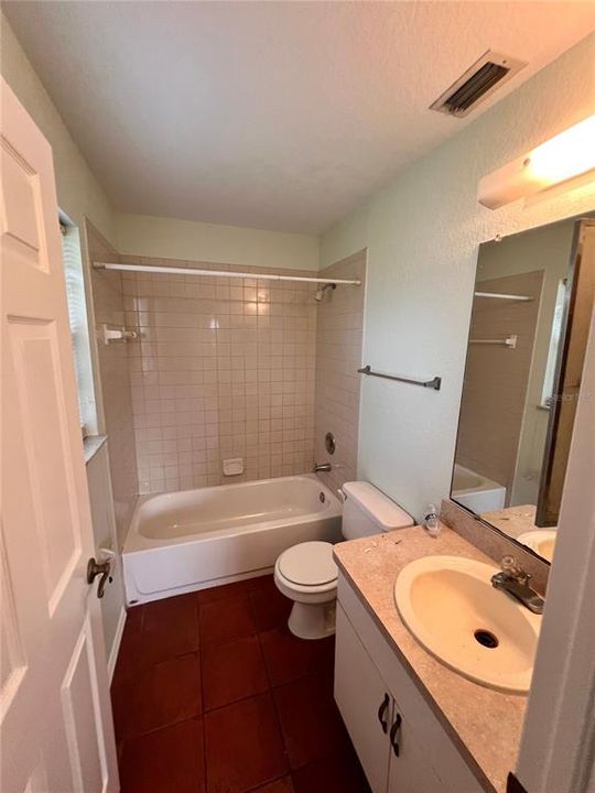 For Rent: $1,650 (2 beds, 2 baths, 1038 Square Feet)