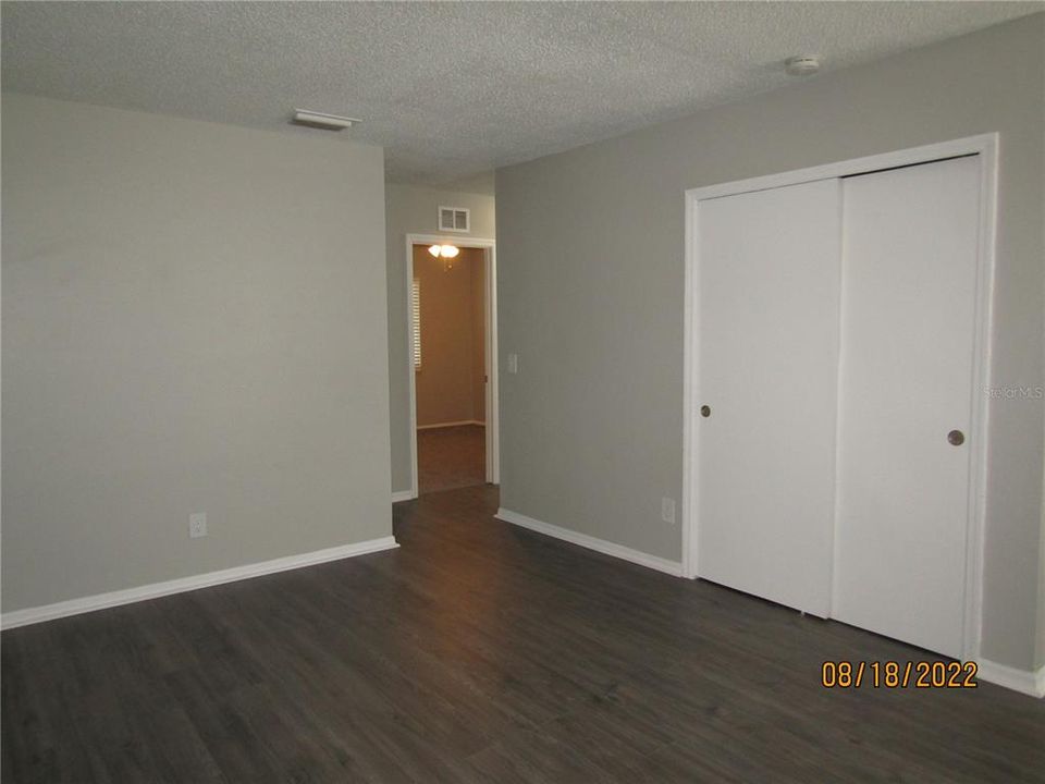 For Rent: $1,995 (4 beds, 1 baths, 1192 Square Feet)