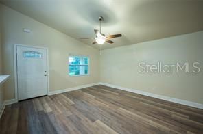 For Rent: $2,000 (3 beds, 2 baths, 1152 Square Feet)