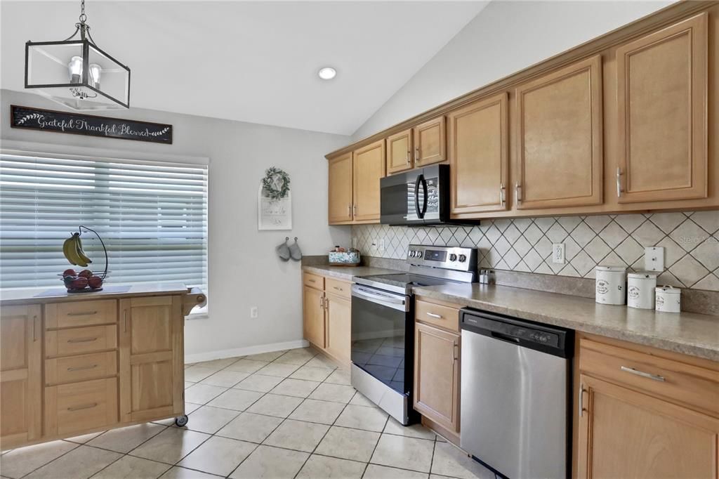 For Sale: $419,500 (4 beds, 2 baths, 1970 Square Feet)