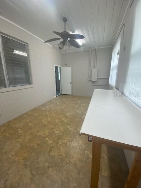 Activo con contrato: $279,000 (2 camas, 1 baños, 1252 Pies cuadrados)