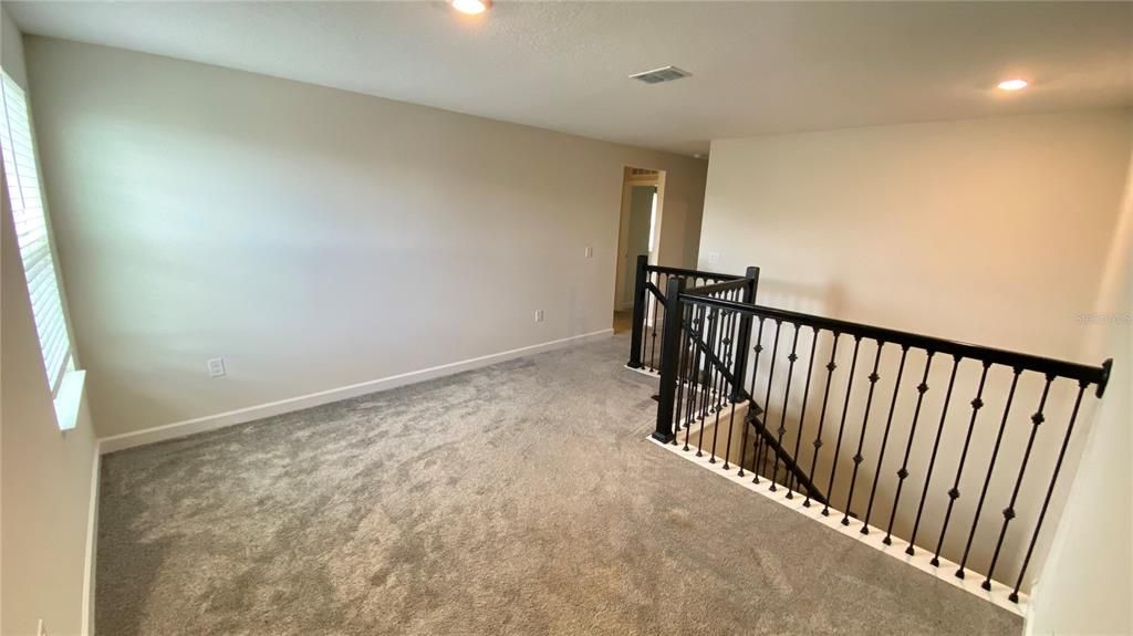 For Rent: $3,195 (5 beds, 3 baths, 3438 Square Feet)