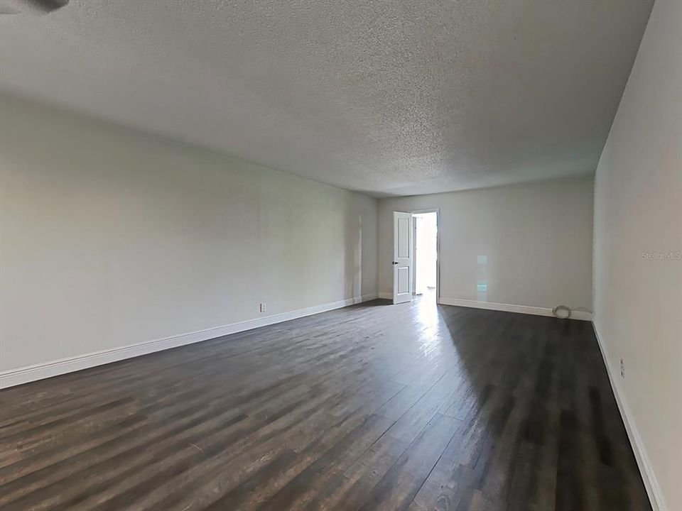 For Rent: $1,399 (2 beds, 1 baths, 850 Square Feet)