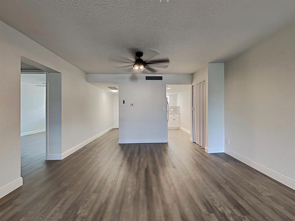 For Rent: $1,399 (2 beds, 1 baths, 850 Square Feet)