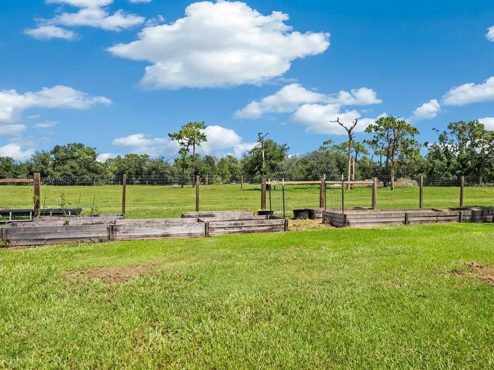 For Sale: $1,350,000 (4 beds, 2 baths, 2281 Square Feet)