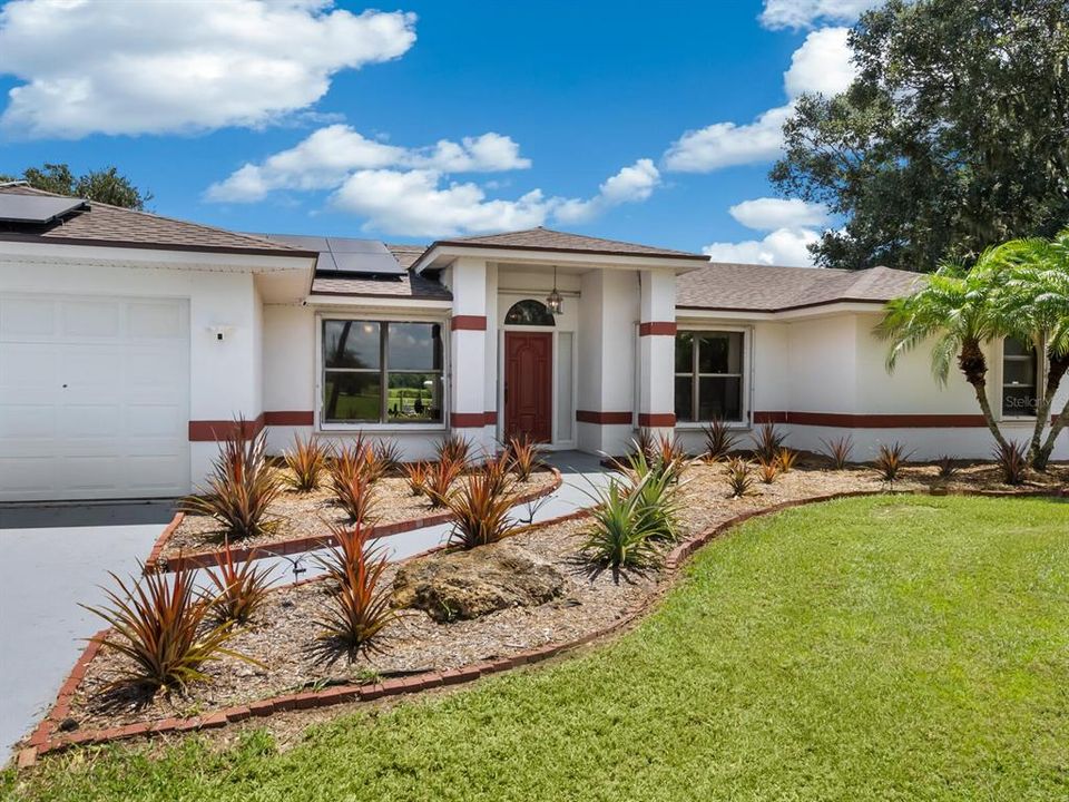 For Sale: $1,350,000 (4 beds, 2 baths, 2281 Square Feet)