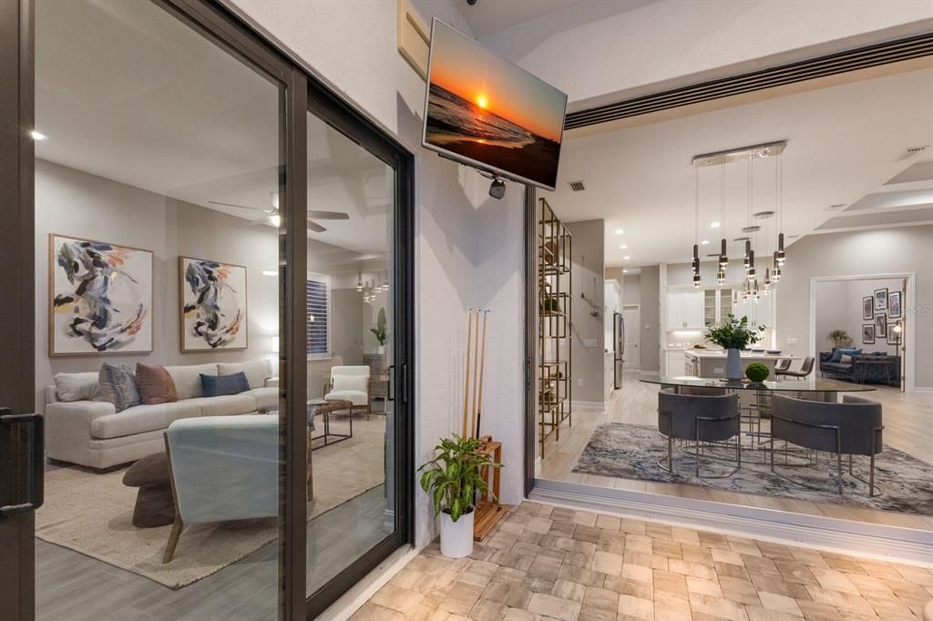 Active With Contract: $2,290,000 (3 beds, 4 baths, 3136 Square Feet)