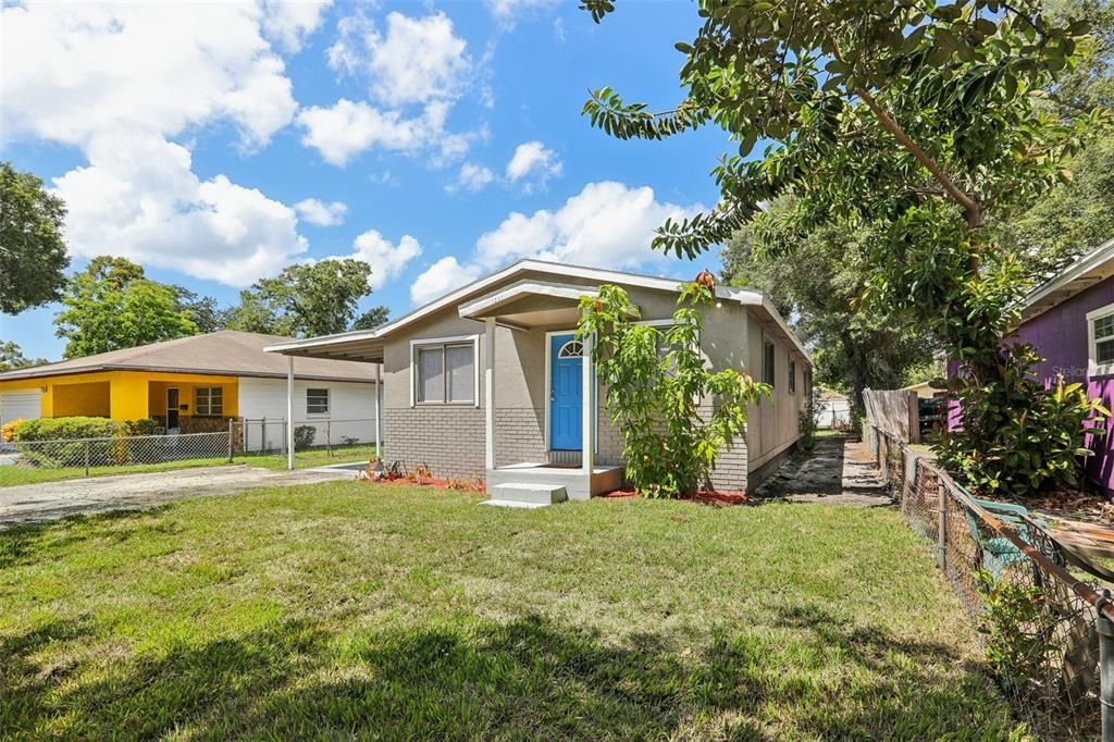 For Sale: $349,000 (3 beds, 2 baths, 1464 Square Feet)