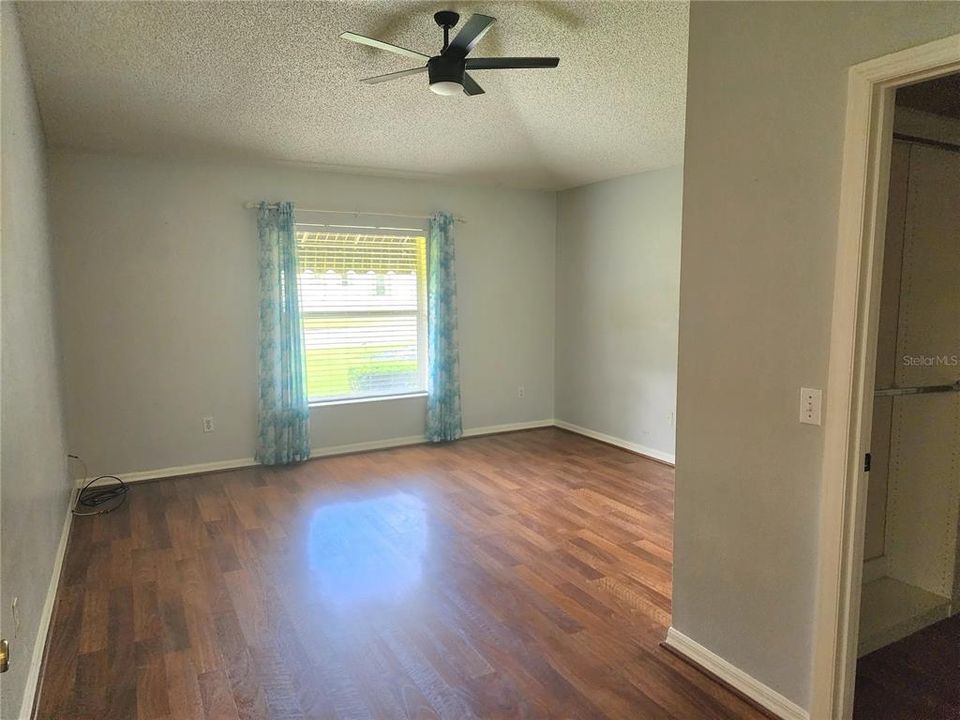 For Rent: $2,400 (3 beds, 2 baths, 2145 Square Feet)