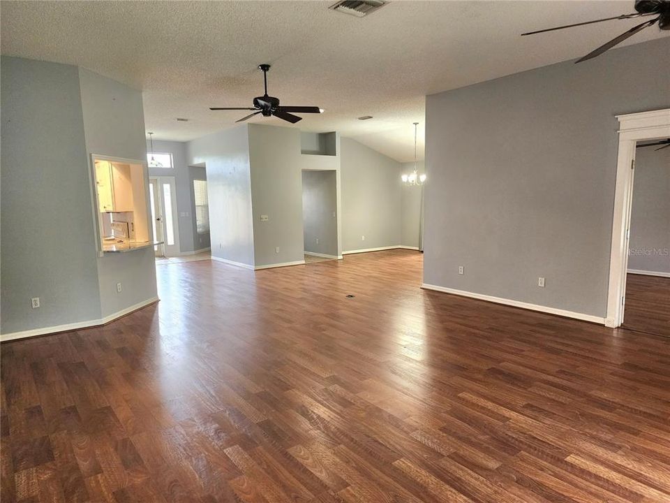 For Rent: $2,400 (3 beds, 2 baths, 2145 Square Feet)