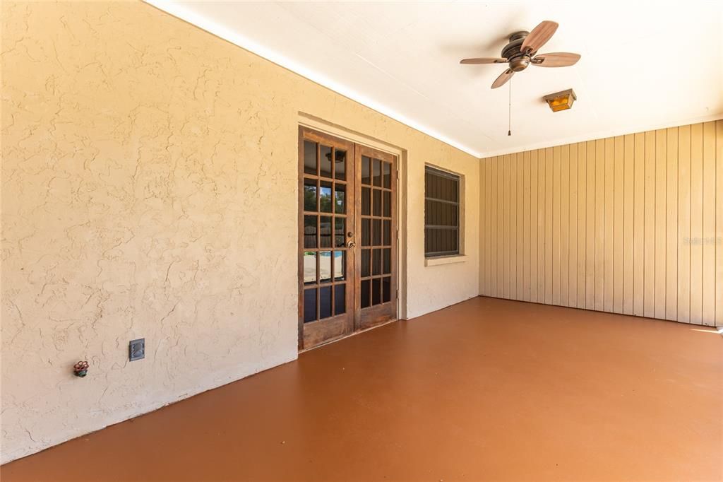 Large Screened Porch