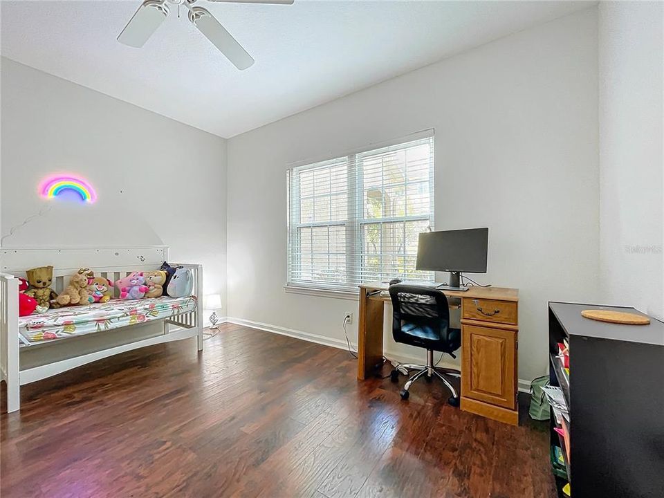 For Sale: $225,000 (2 beds, 2 baths, 1186 Square Feet)