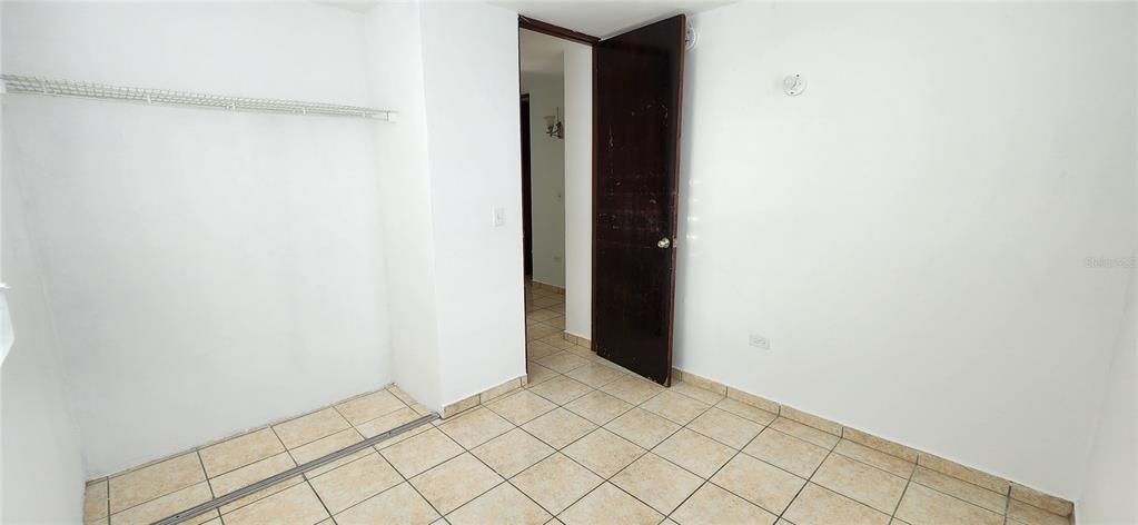 Activo con contrato: $158,000 (3 camas, 2 baños, 875 Pies cuadrados)