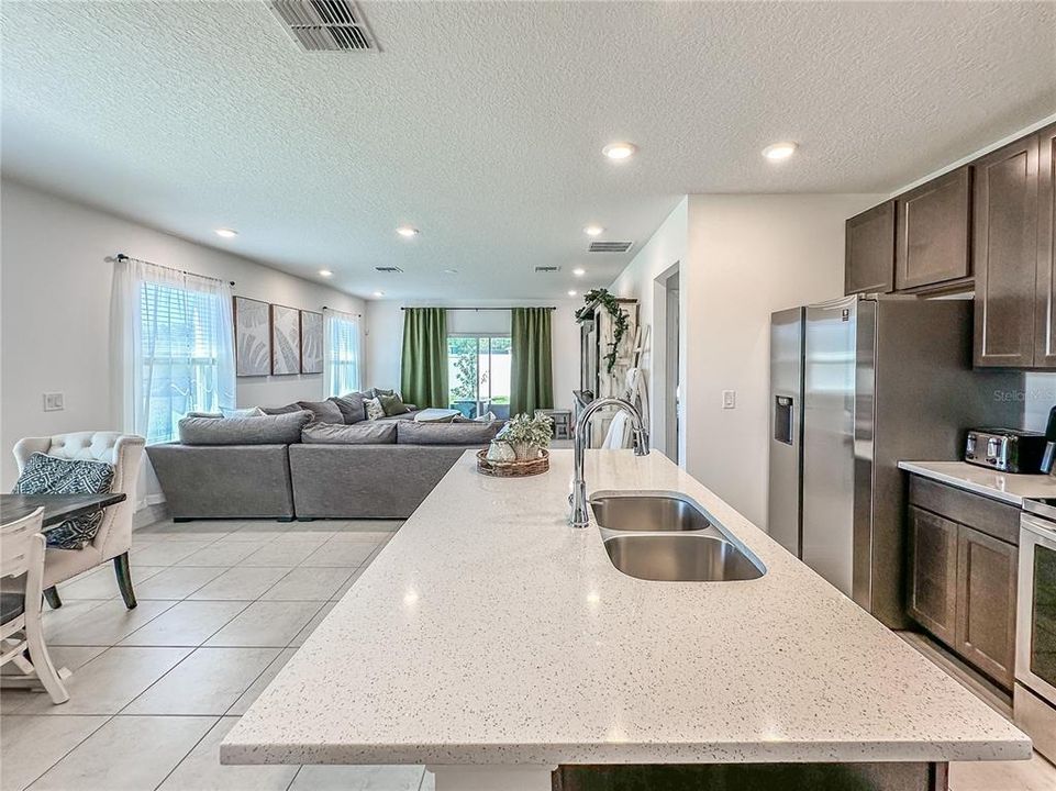 Active With Contract: $2,400 (4 beds, 2 baths, 2155 Square Feet)