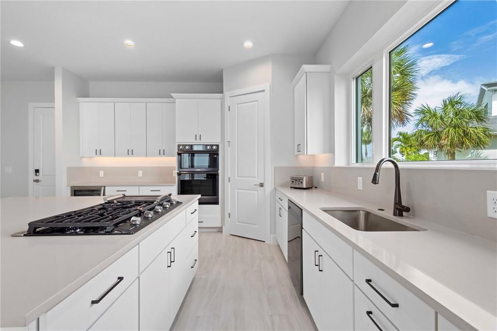 Active With Contract: $1,600,000 (4 beds, 3 baths, 3736 Square Feet)