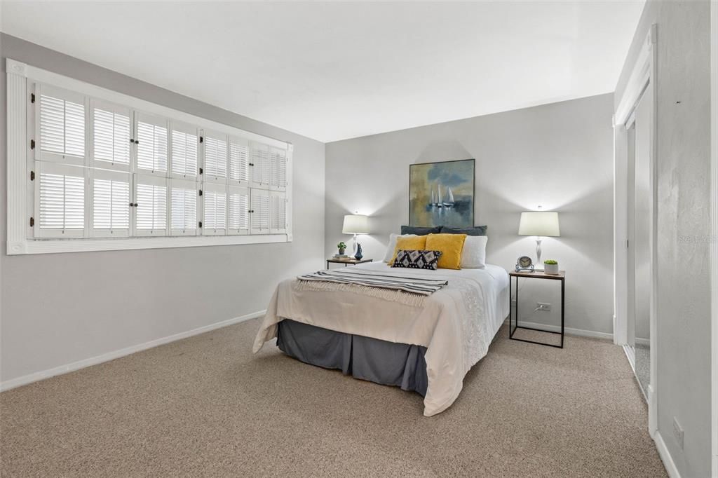 Active With Contract: $3,650 (2 beds, 2 baths, 1200 Square Feet)