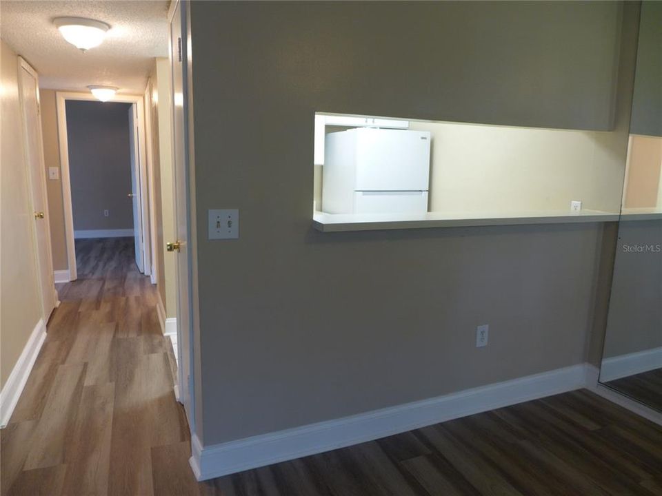 For Sale: $167,000 (2 beds, 2 baths, 912 Square Feet)