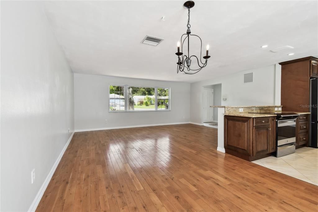 Active With Contract: $545,000 (3 beds, 2 baths, 1601 Square Feet)