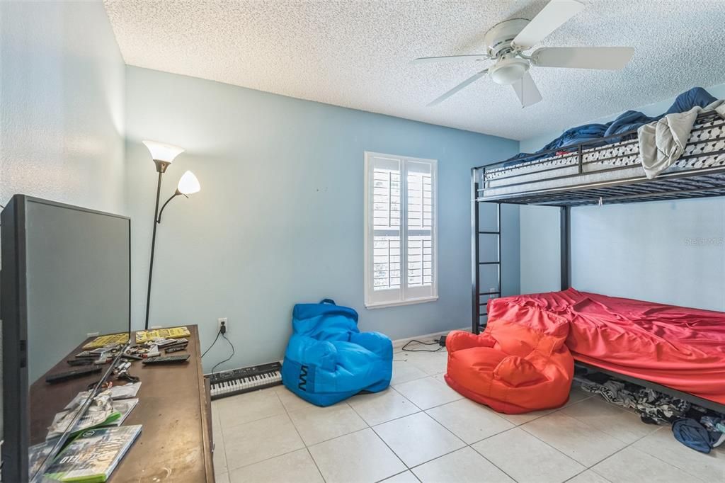 Active With Contract: $300,000 (4 beds, 2 baths, 1728 Square Feet)