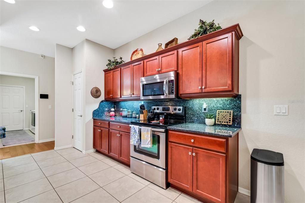 For Sale: $650,000 (4 beds, 3 baths, 2473 Square Feet)