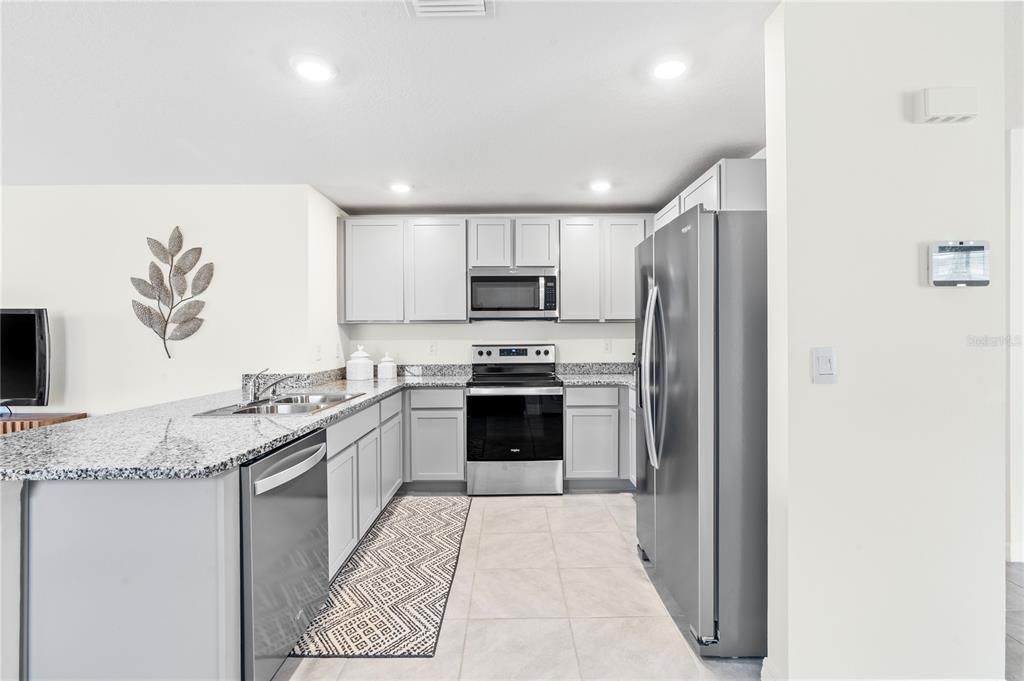 For Sale: $327,990 (3 beds, 2 baths, 1566 Square Feet)