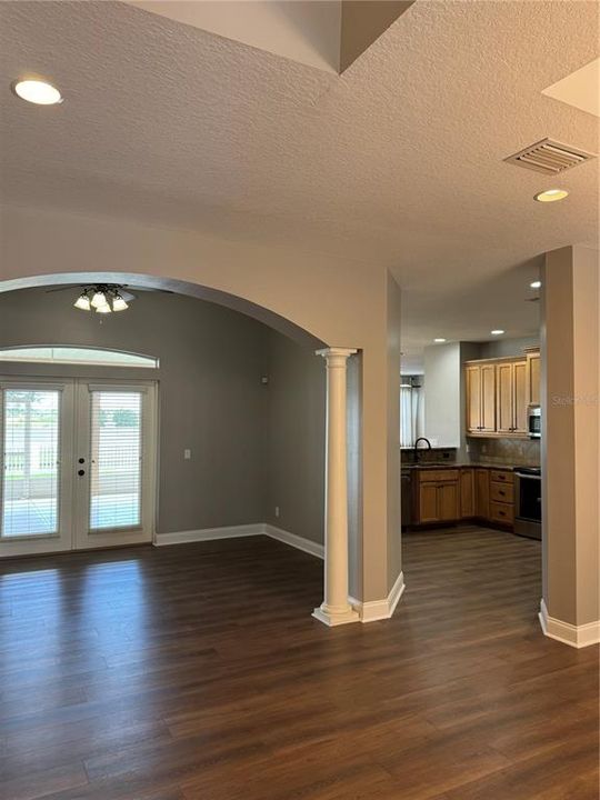 For Rent: $3,195 (3 beds, 2 baths, 2342 Square Feet)