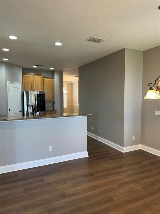 For Rent: $3,195 (3 beds, 2 baths, 2342 Square Feet)