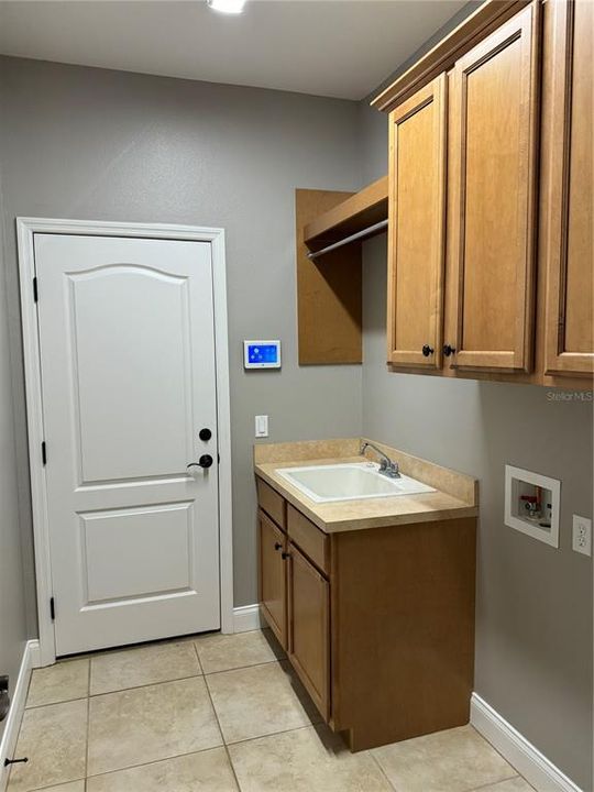 For Rent: $3,195 (3 beds, 2 baths, 2342 Square Feet)