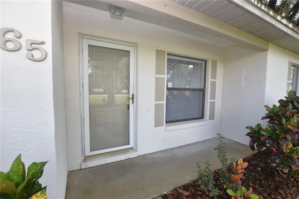 For Rent: $1,850 (3 beds, 2 baths, 1281 Square Feet)