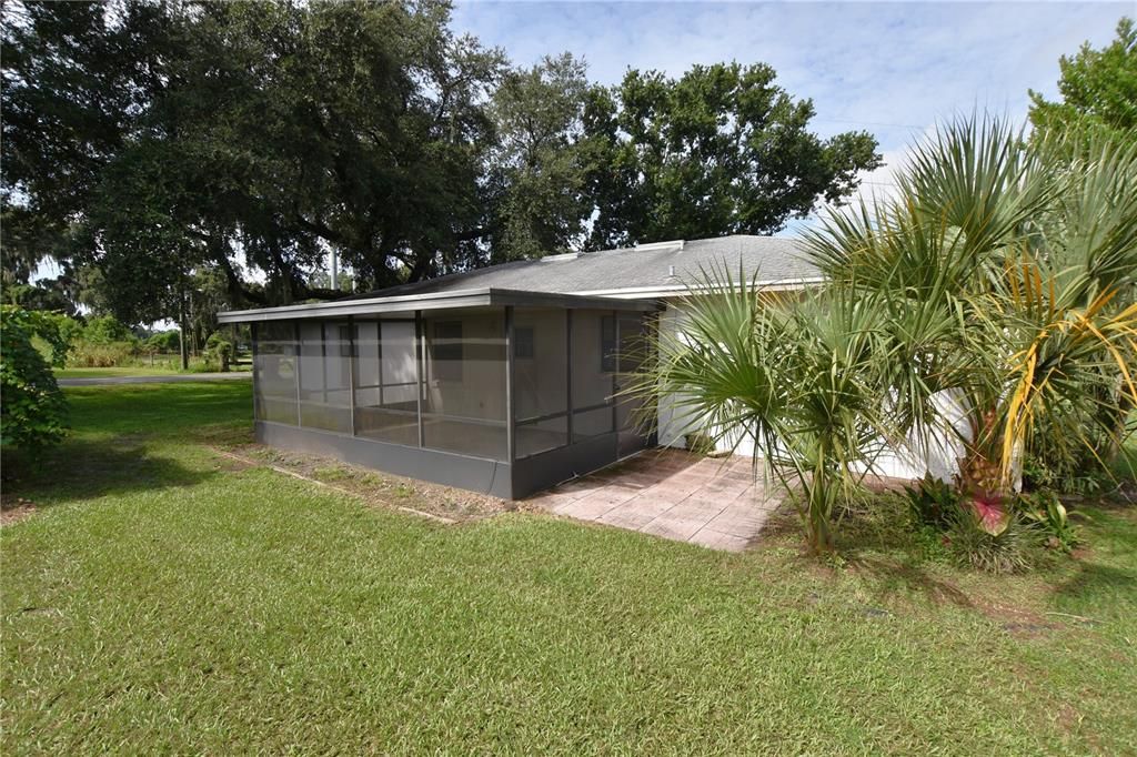 For Rent: $1,850 (3 beds, 2 baths, 1281 Square Feet)