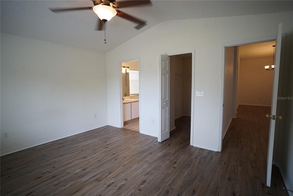 For Rent: $1,850 (3 beds, 2 baths, 1290 Square Feet)