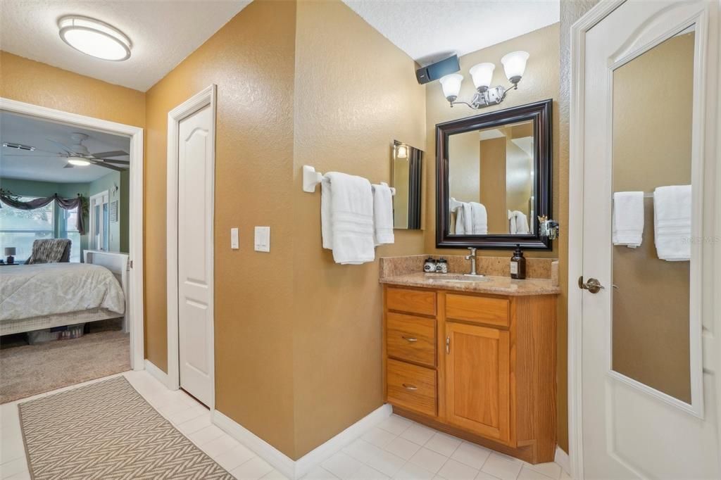 Active With Contract: $539,000 (4 beds, 2 baths, 2463 Square Feet)