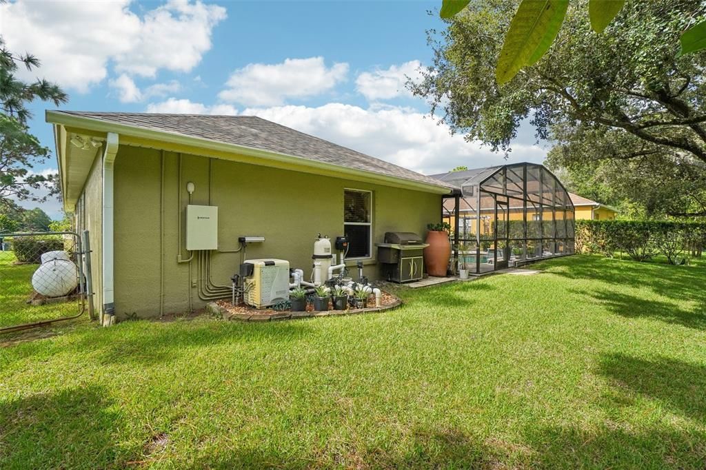 Active With Contract: $539,000 (4 beds, 2 baths, 2463 Square Feet)