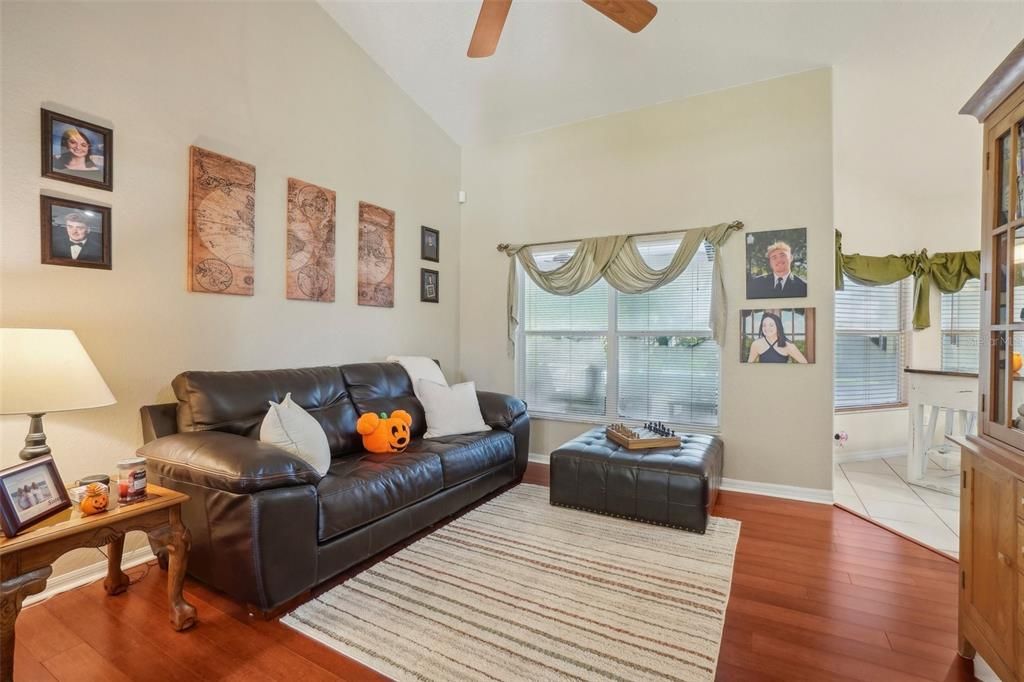 Active With Contract: $539,000 (4 beds, 2 baths, 2463 Square Feet)