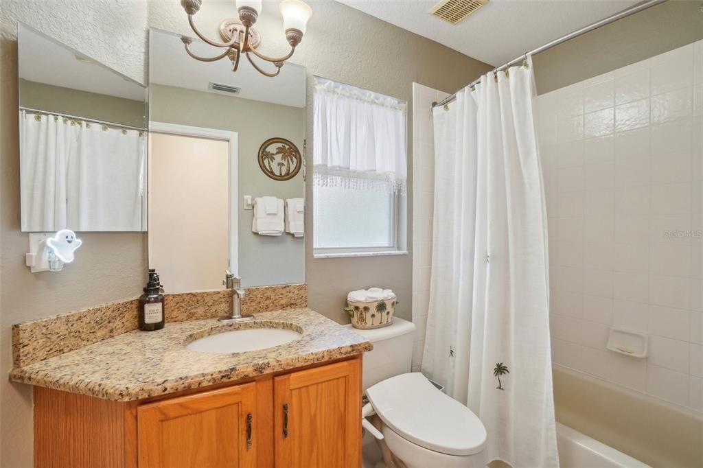 Active With Contract: $539,000 (4 beds, 2 baths, 2463 Square Feet)