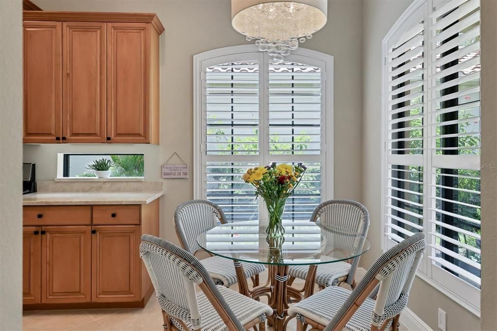 Kitchen Dining Area