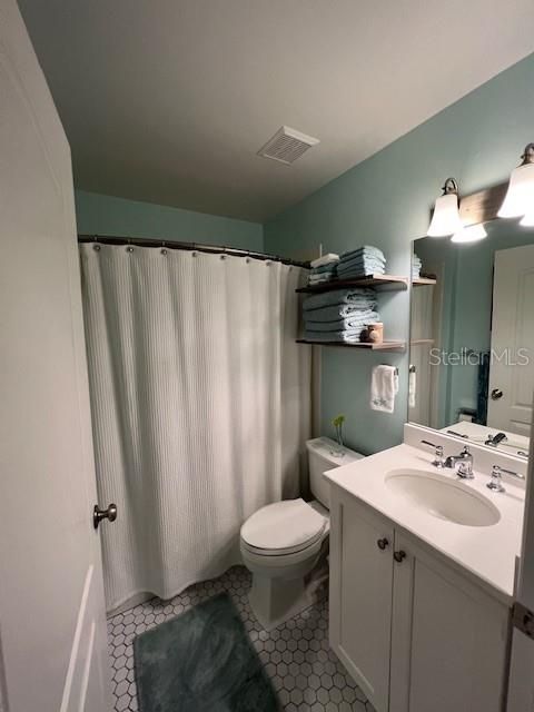 For Rent: $4,600 (2 beds, 2 baths, 1324 Square Feet)