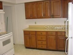 For Rent: $1,995 (3 beds, 3 baths, 1487 Square Feet)